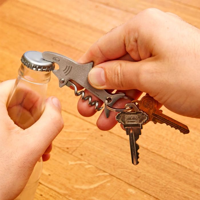 Kikkerland Shark Keyring
