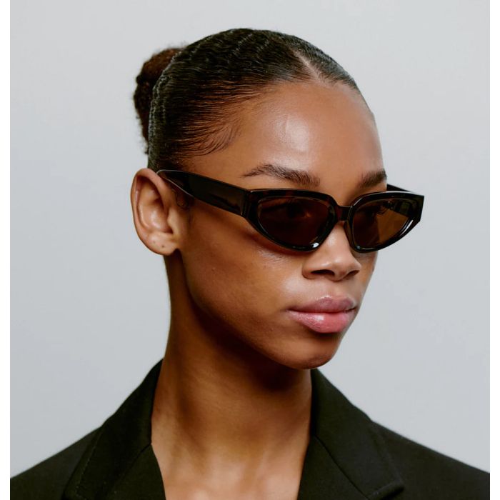 A Kjaerbede Ella Sunglasses - Demi Tortoise