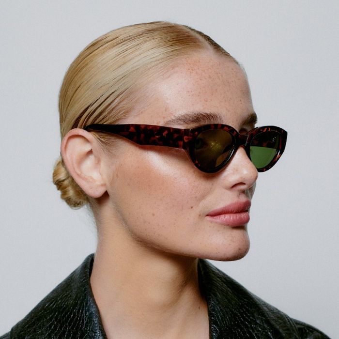 A Kjaerbede Winnie Sunglasses - Demi Tortoise