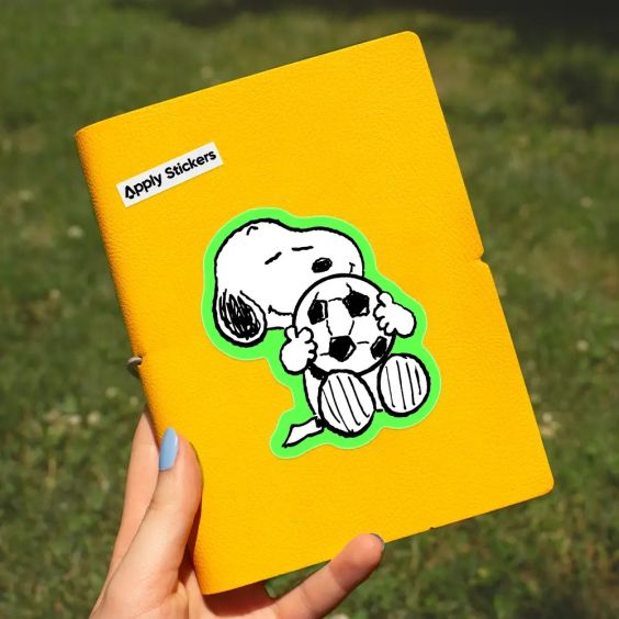 Peanuts Sticker Snoopy Soccer