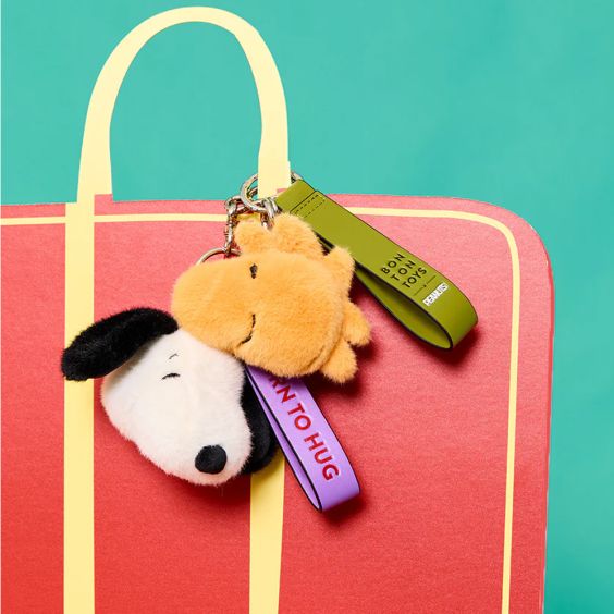 Bon Ton Toys x Peanuts Snoopy ECO Fuzzy Bag Charm