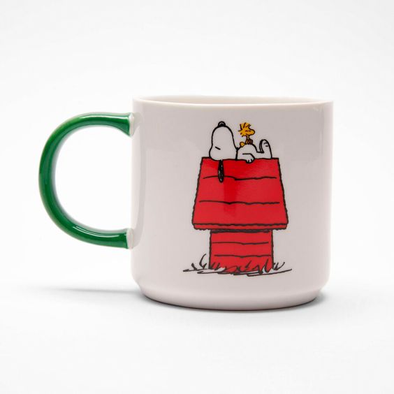 Snoopy Mug - Peanuts Gang & House