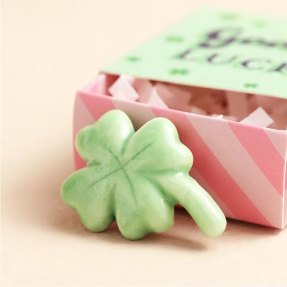 Lisa Angel Tiny Matchbox - Good Luck Clover 