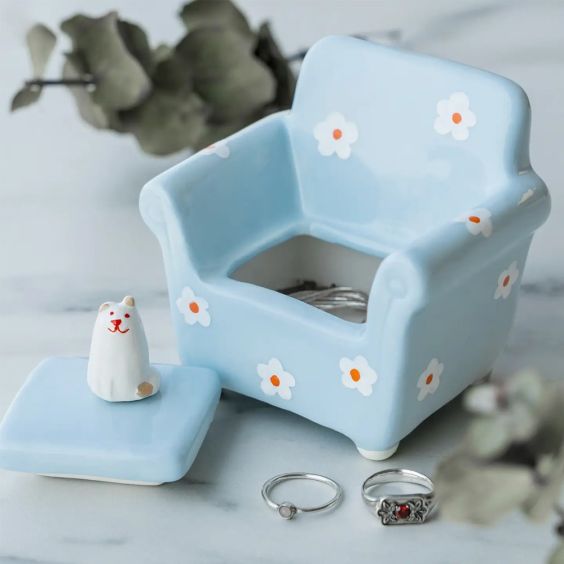 Helio Ferretti Blue Floral Cat Sofa Trinket Box