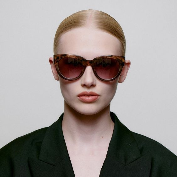 A Kjaerbede Lilly Sunglasses - Coquina 