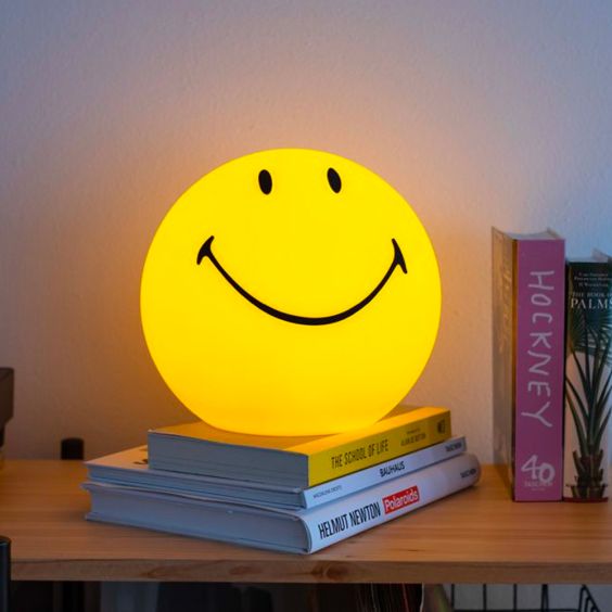Mr Maria Star Light - Smiley
