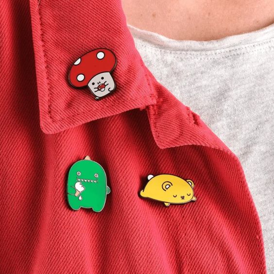 Noodoll Sleeping Ricecracker Pin