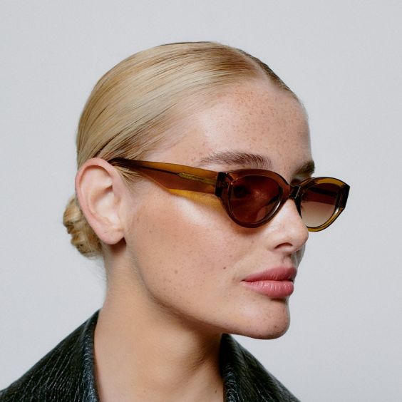 A Kjaerbede Winnie Sunglasses - Smoke Transparent