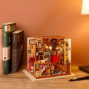 Rolife Sam's Study DIY Miniature House Kit