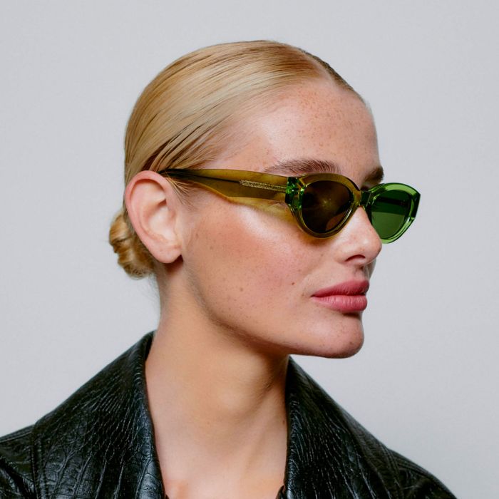A Kjaerbede Winnie Sunglasses - Light Olive Transparent 