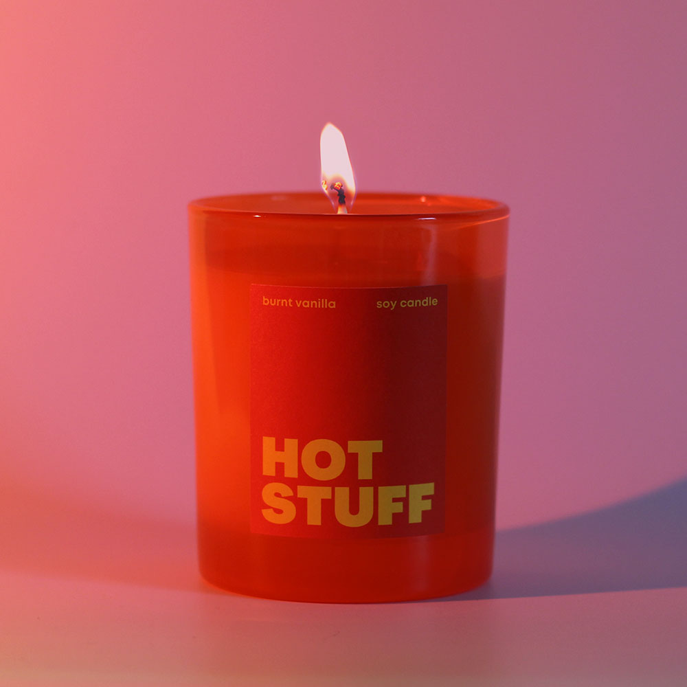 Hot Stuff Colour Candle Burnt Vanilla Utility Gift UK